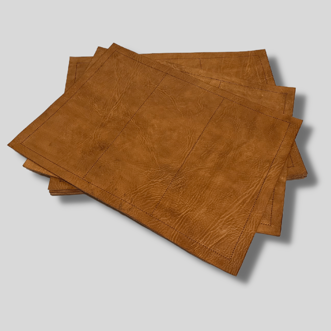 Single Leather Seamed Placemat (Natural)