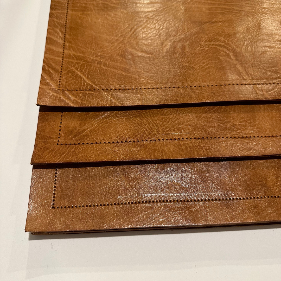 Single Leather Seamed Placemat (Natural)