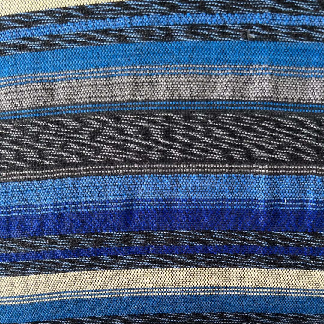 Corte Pillow - Intertwined