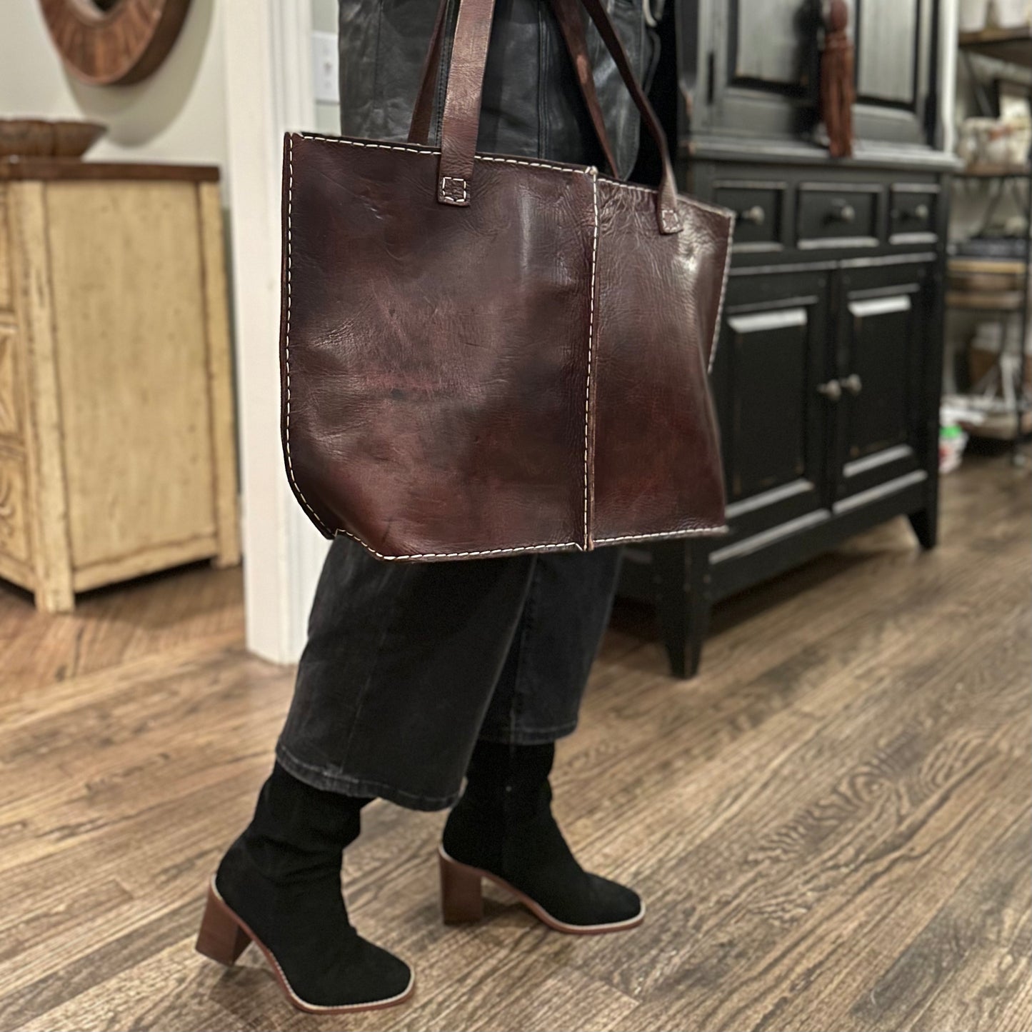 Seamed Leather Tote (Chocolate Brown)