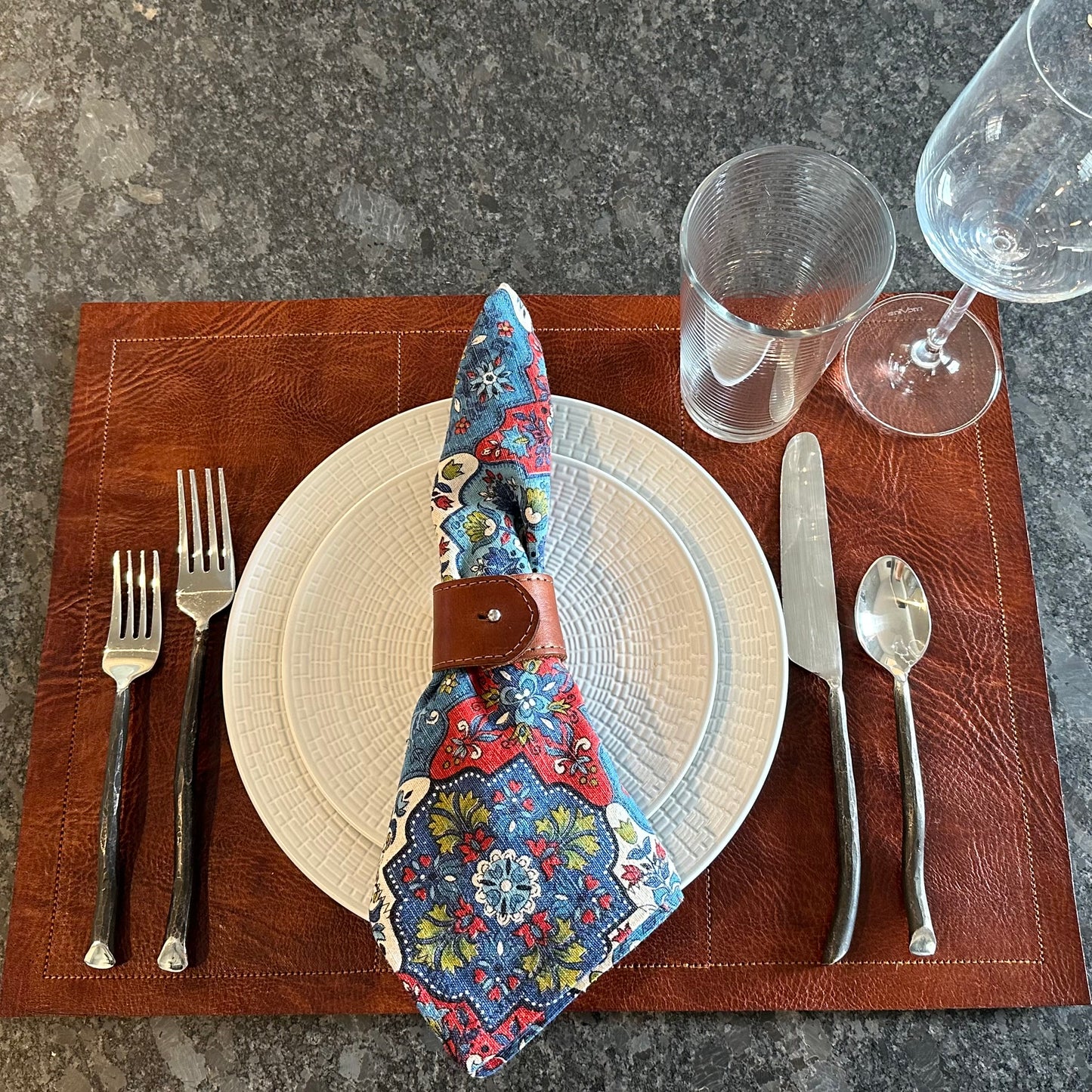 Single Leather Seamed Placemat (Cognac)