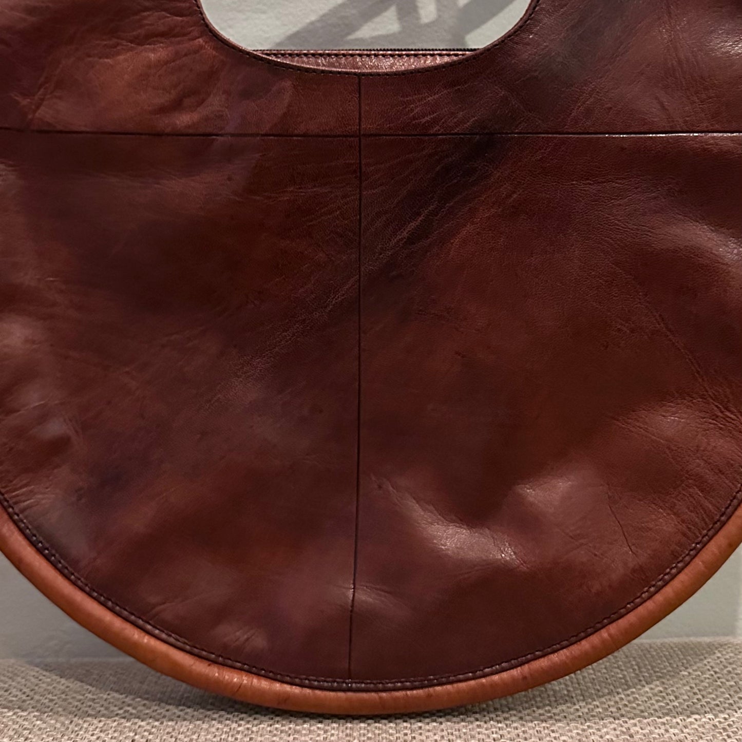 Leather Circle Purse (Cognac)