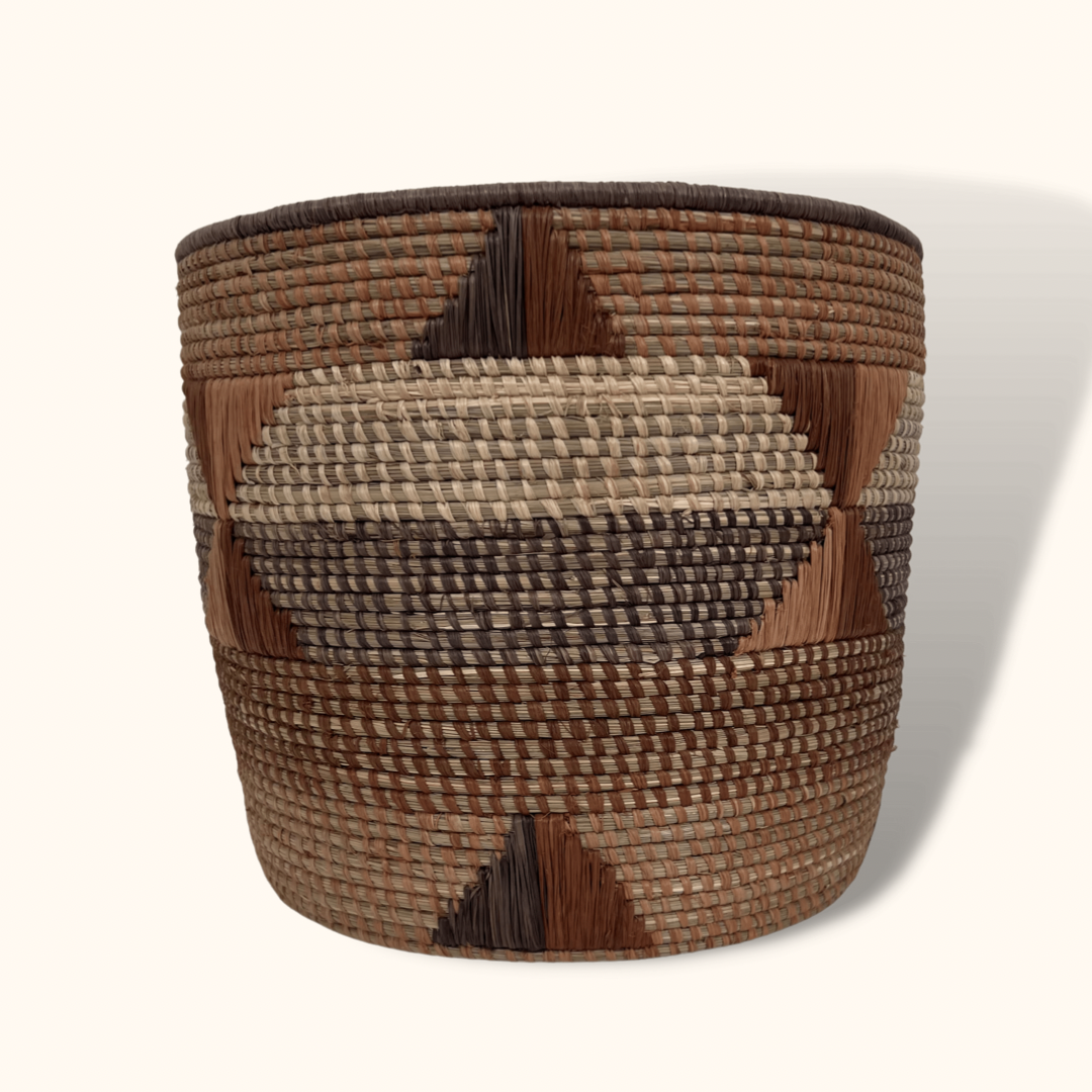 Woven Grass Basket - Intertwined