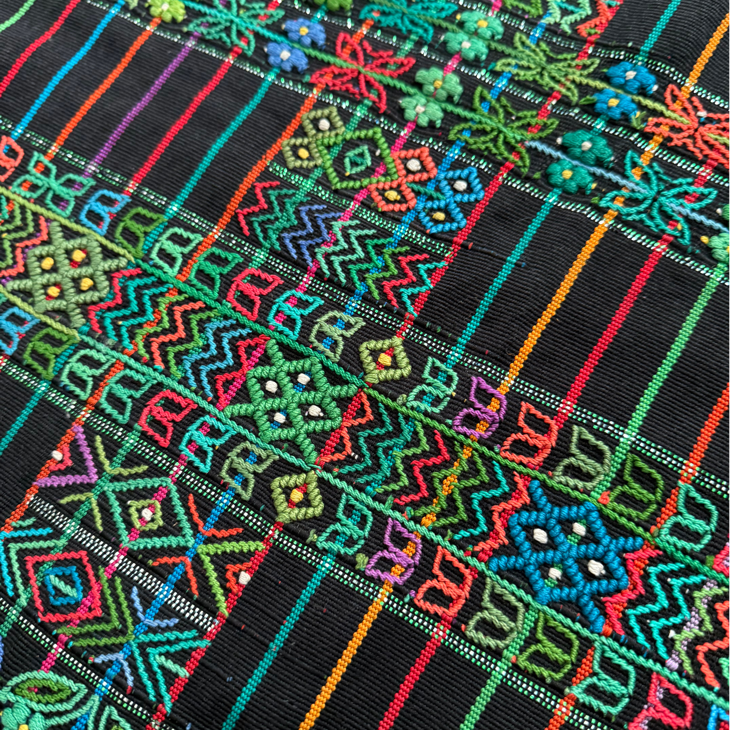 Handwoven Corte Table Runner - Christmas Centerpiece for your Table