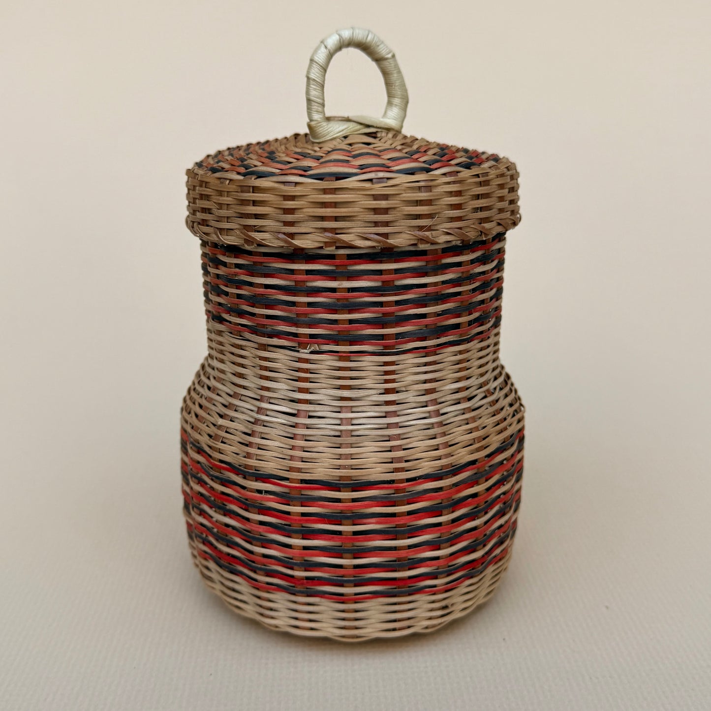 Medium Kalinago Basket with Lid