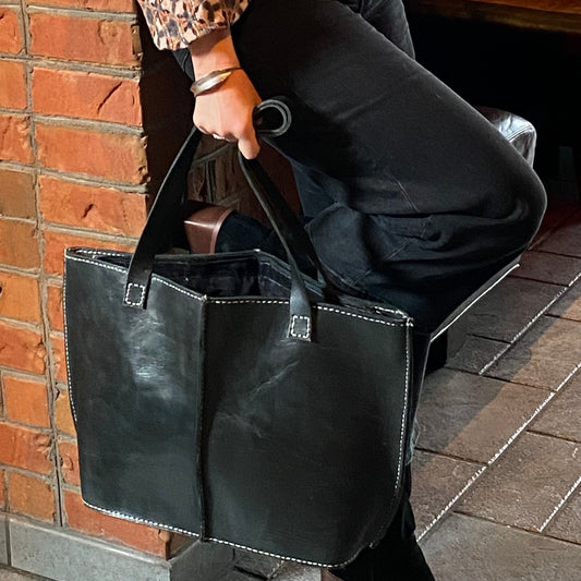Seamed Leather Tote (Black)