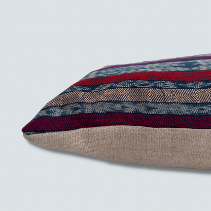Long multicolor striped pillow, with accent stripe - Intertwined