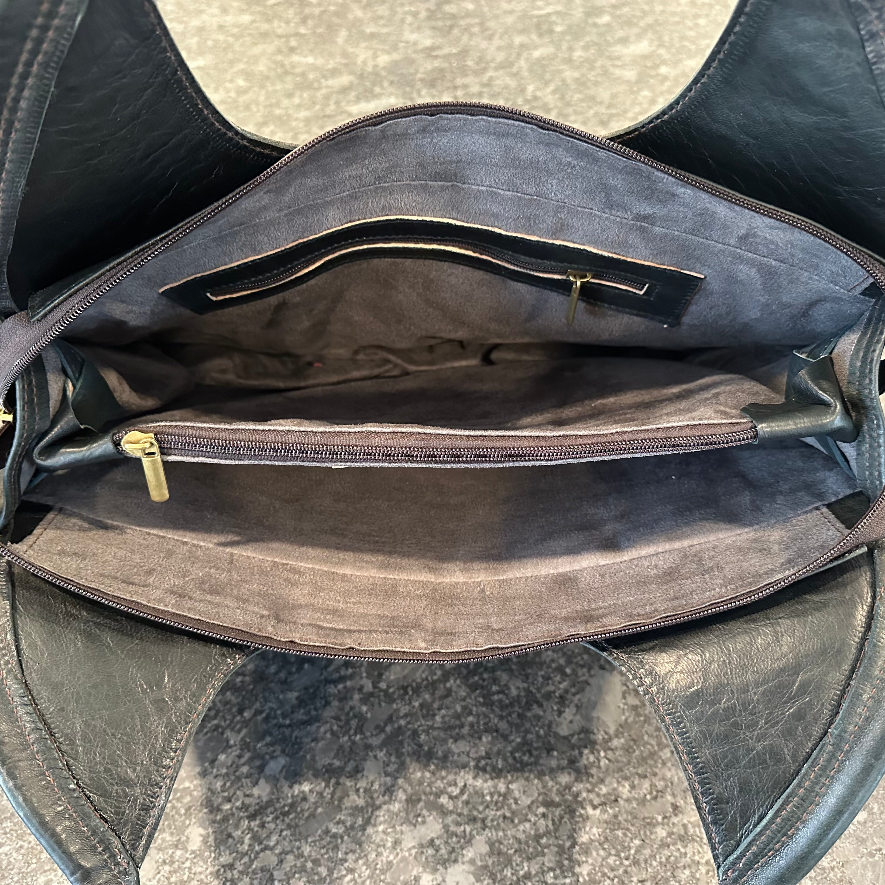Leather Circle Purse (Black)